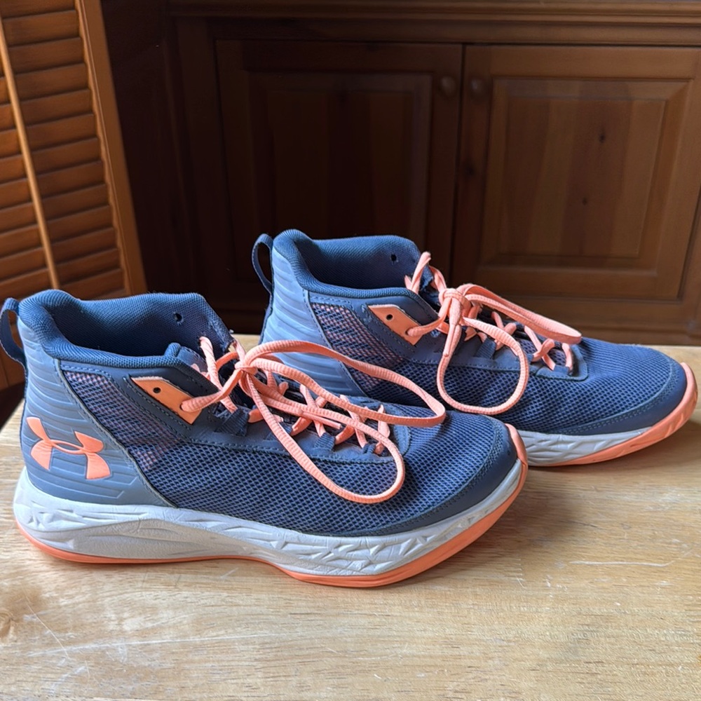 Side 6.5  Under Armour Navy and Coral High-Top Sneakers